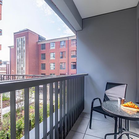 Flatbook - City Center Apartments Doki Living Гданьск Экстерьер фото